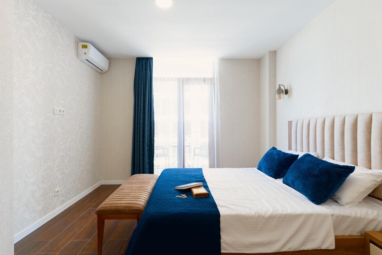 G-Point New Beach バトゥーミ エクステリア 写真